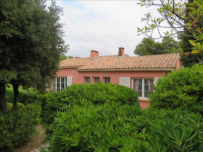 Maison-Villa - BORMES LES MIMOSAS