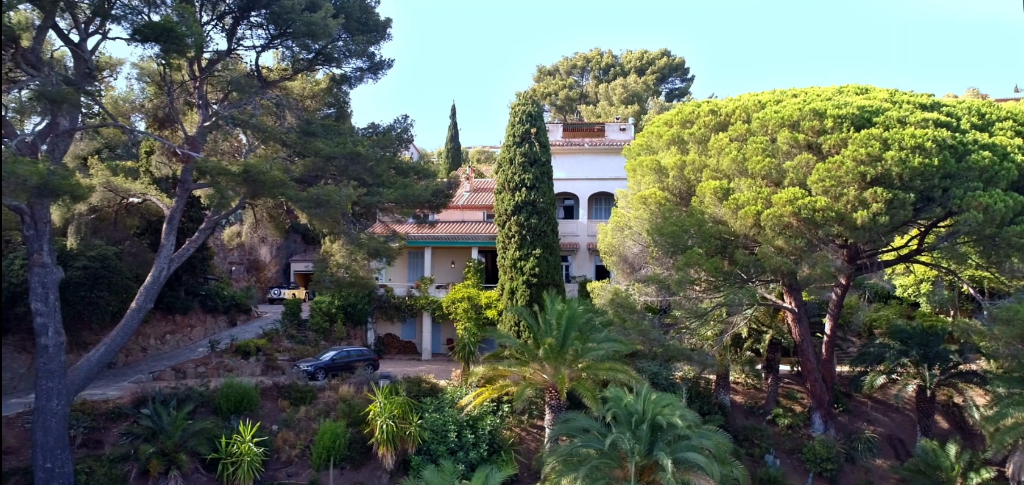 Maison-Villa - LE LAVANDOU