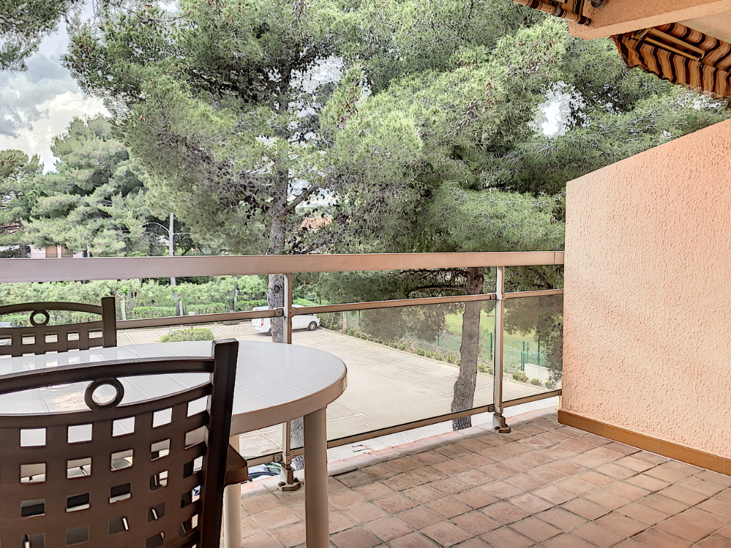 Appartement - BORMES LES MIMOSAS