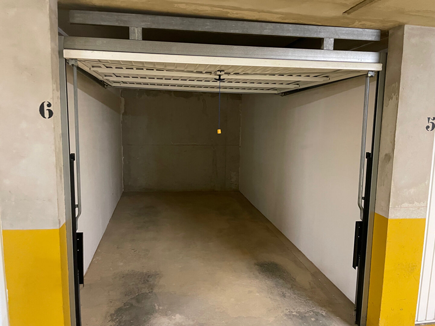 Parking - BORMES LES MIMOSAS