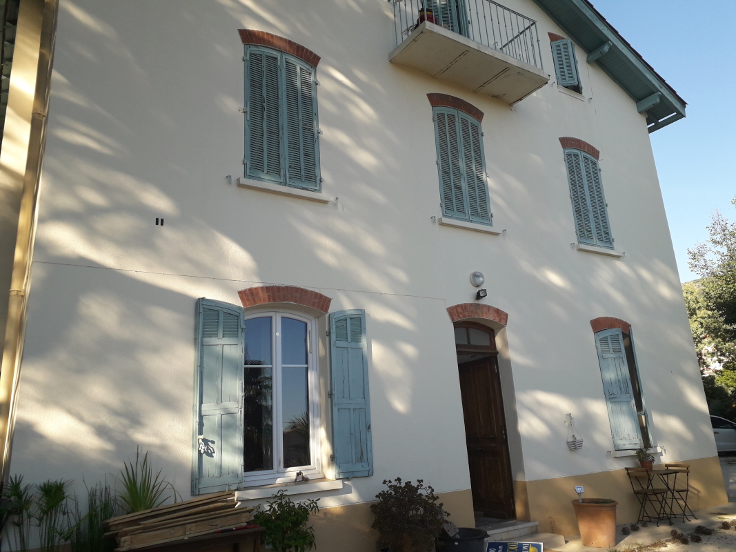 Appartement - BORMES LES MIMOSAS