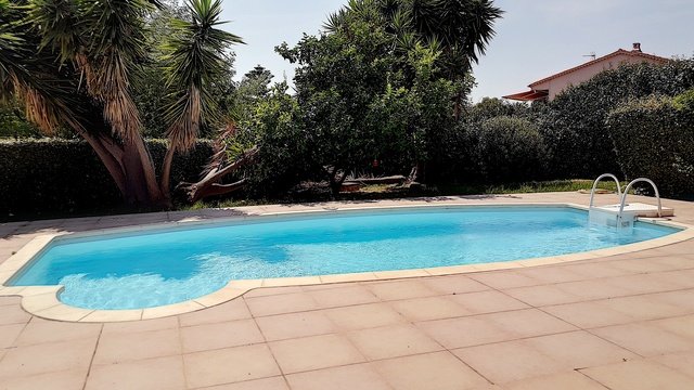 PAS DE COURTIN  Villa avec piscine BORMES LES MIMOSAS