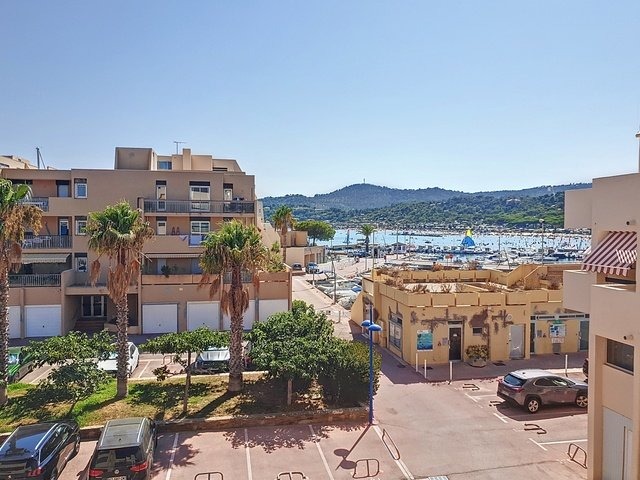 Location Spacieux  T3 en Loggia dans Marina avec Piscine