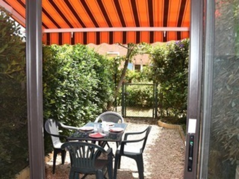 Location T2 climatis&eacute; en RJ, loggia,jardinet, parking &agrave; 400m plages