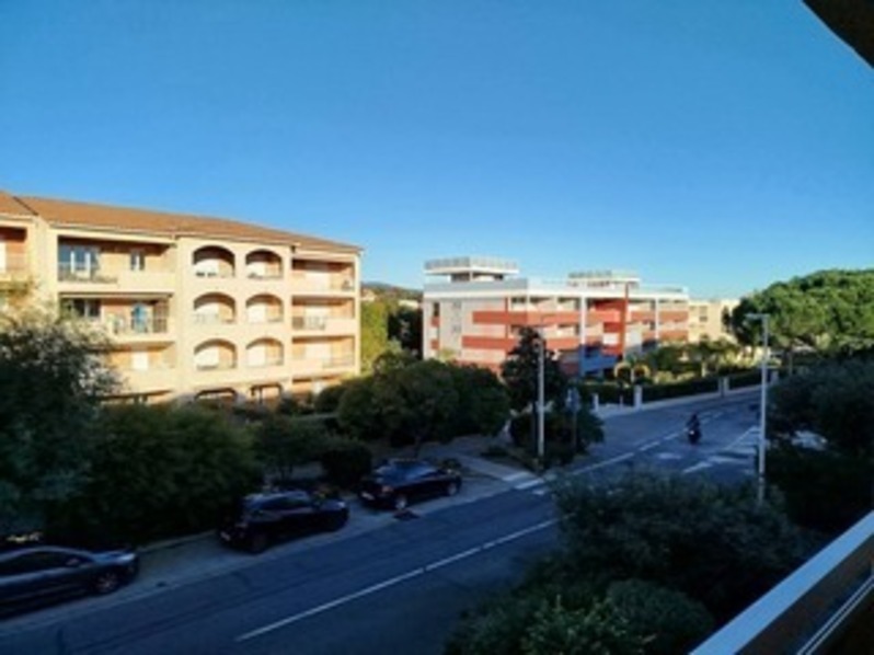 Location Studio cabine climatisé Résidence Côte Azur Loggia et  Parking