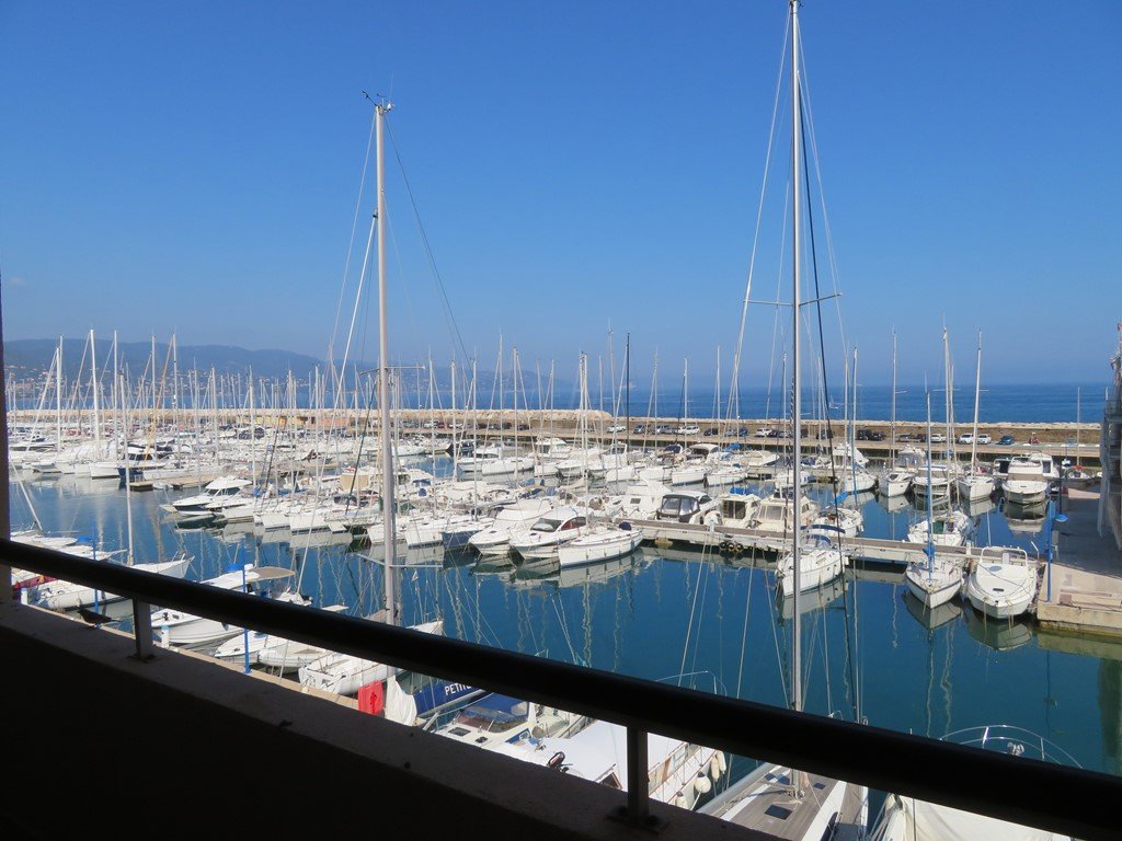 PORT DE BORMES  (  )