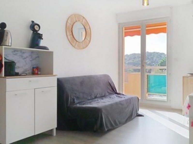 Location Joli T2 climatis&eacute;, r&eacute;sidence C&ocirc;te d'Azur 5, garage quartier La Favi&egrave;re